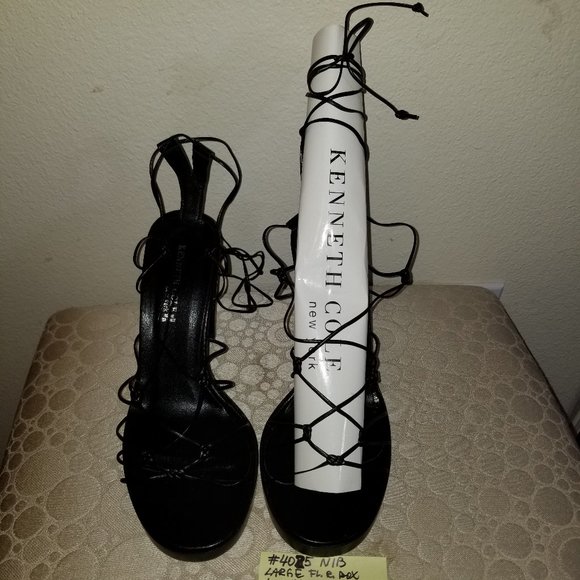 #4025 NIB Kenneth Cole Black Leather Gladiator 7.5 - Picture 2 of 16